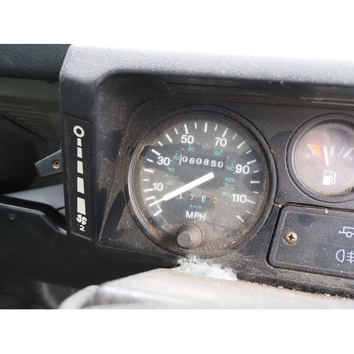 39 - Land Rover Defender 110. Showing 60,800 miles. Runner.  Reg. R558 VJF. V5 and key