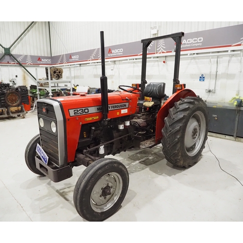 41 - Massey Ferguson 230 tractor. No battery but otherwise good runner. Serial no. 625513. Reg. M802 FWK