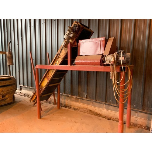 Potato Ping Pong Mids Grader fitted with feed conveyor onto steel ...