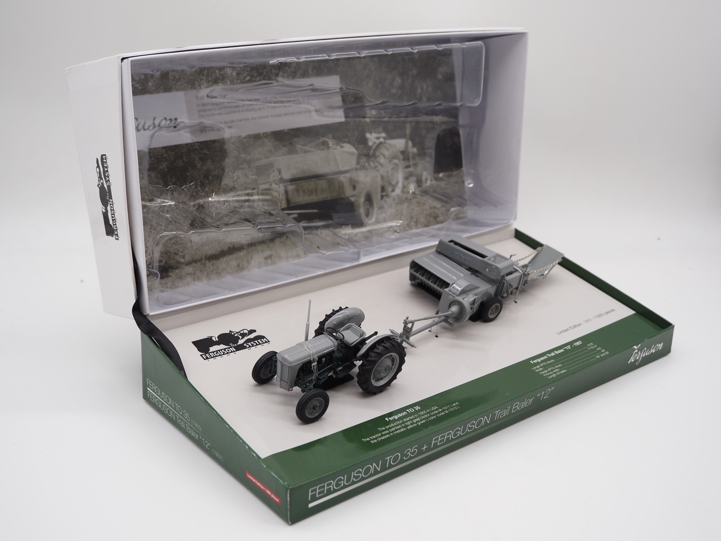 Universal Hobbies 1:32 scale boxed model Ferguson TO 35 + Ferguson ...