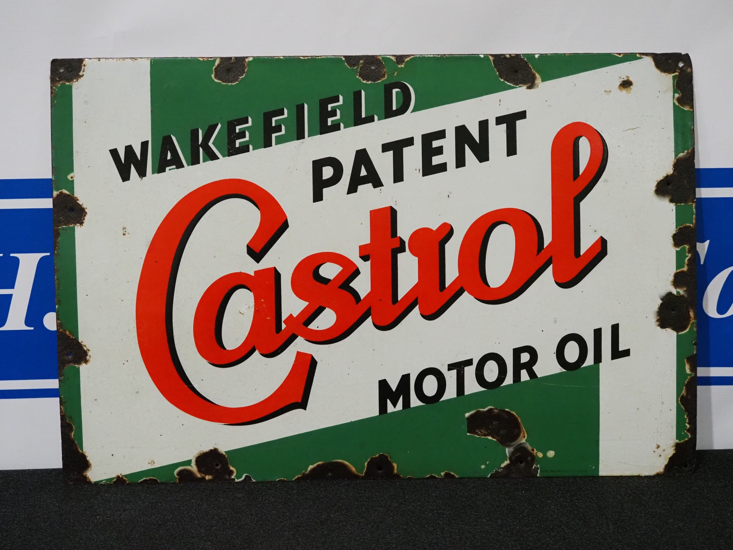 Enamel sign - Wakefield Castrol Motor Oil 20" x 30"