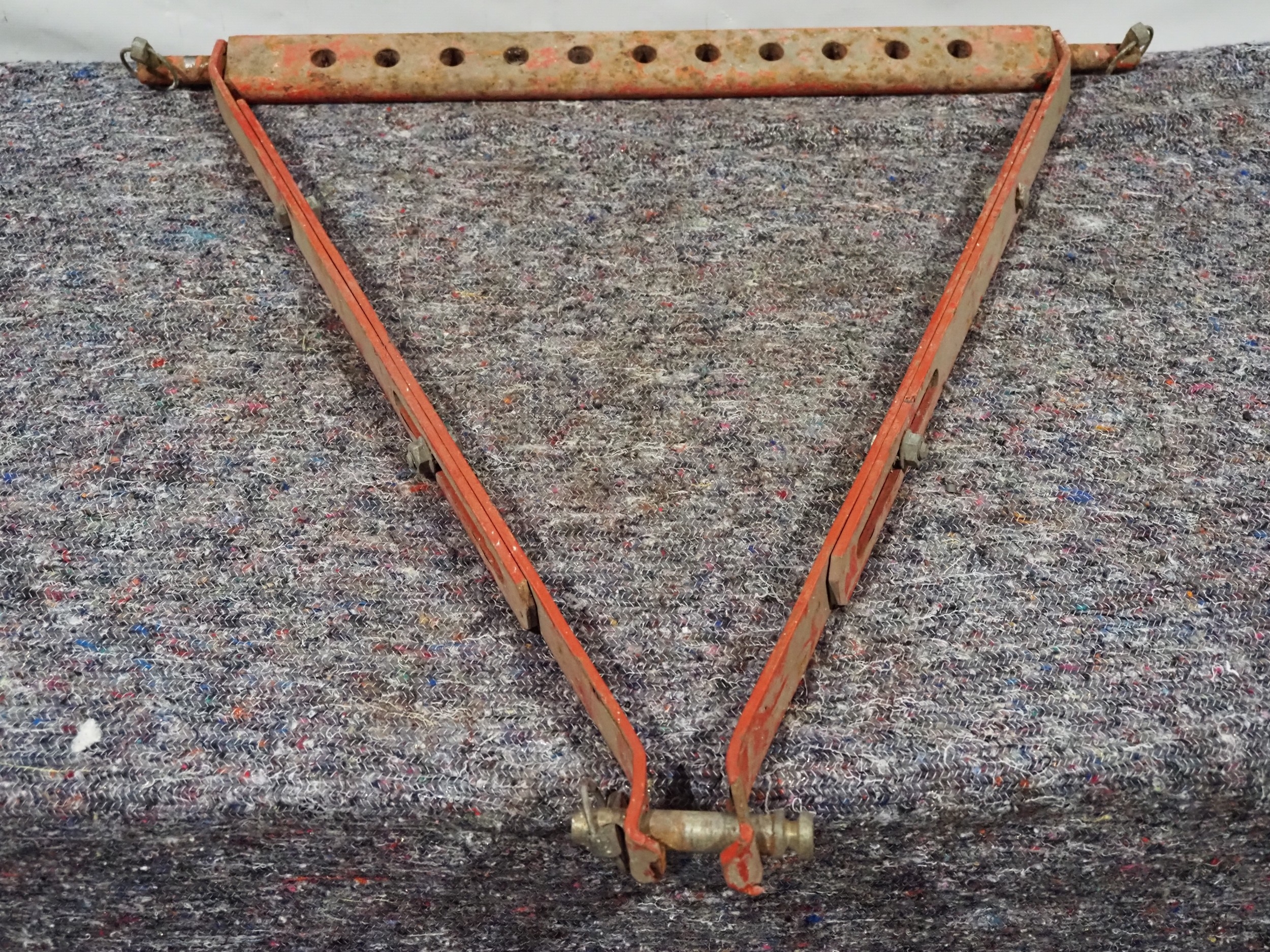 11 Hole draw bar with adjustable stays