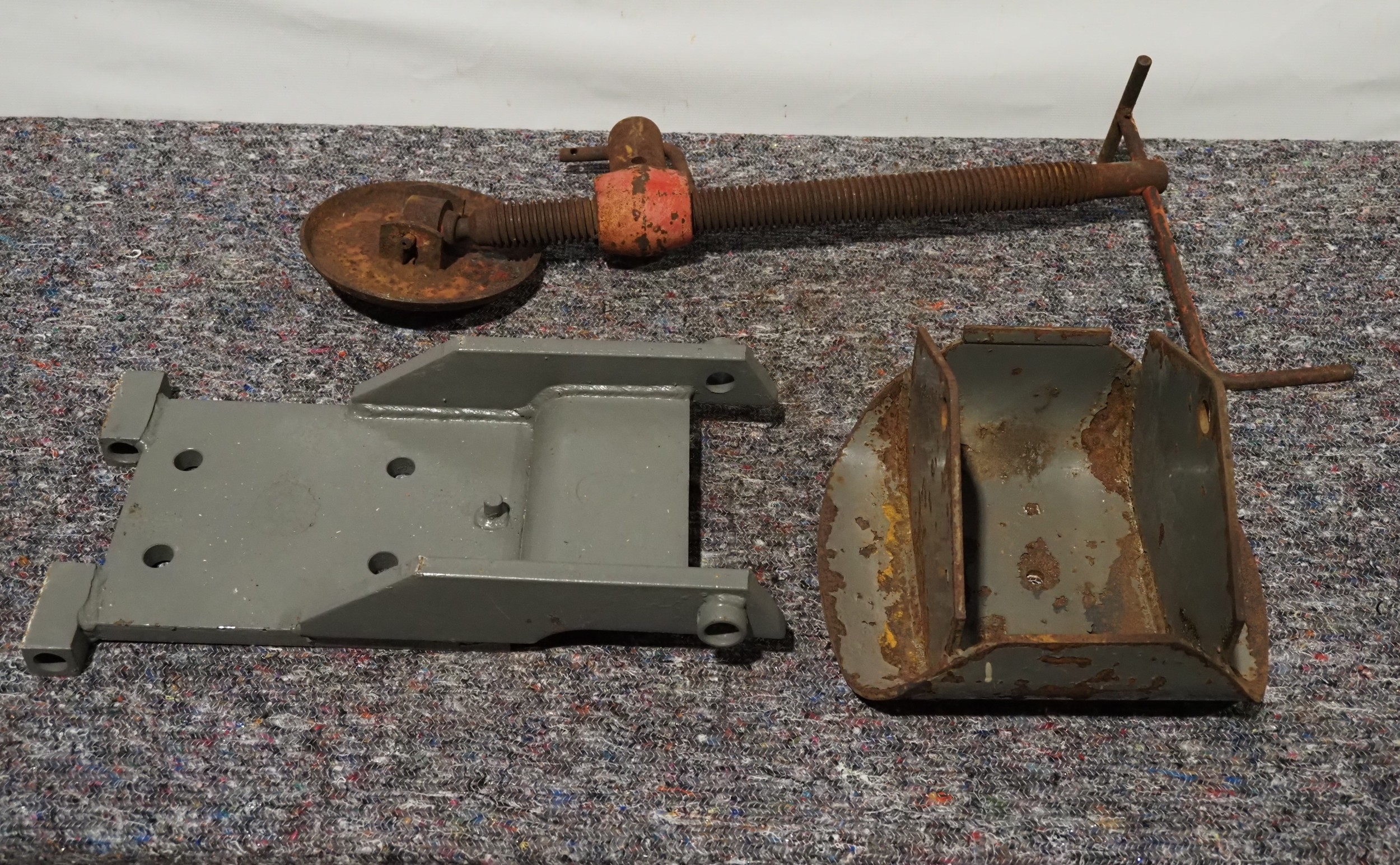 Ferguson jack foot, drawbar parts and trailer jack