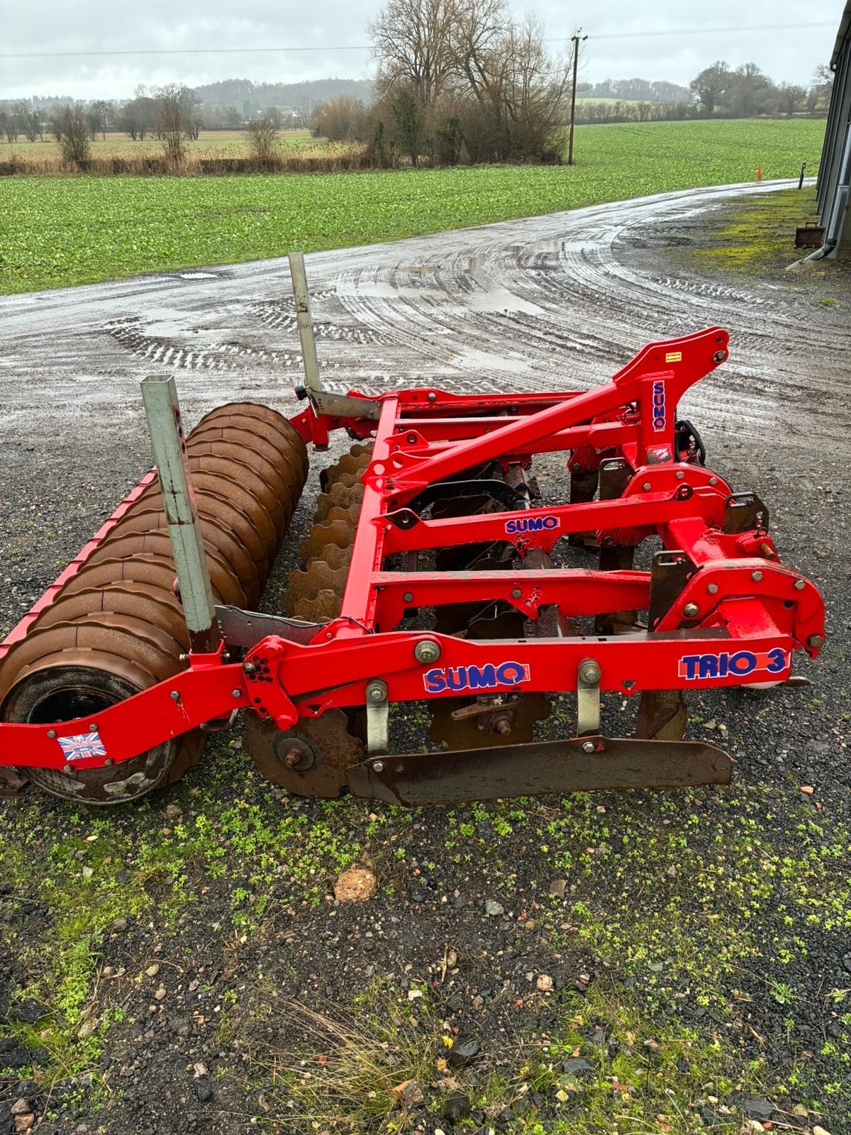 Sumo Trio 3 combination subsoiler. 2010. C/w shearbolt legs