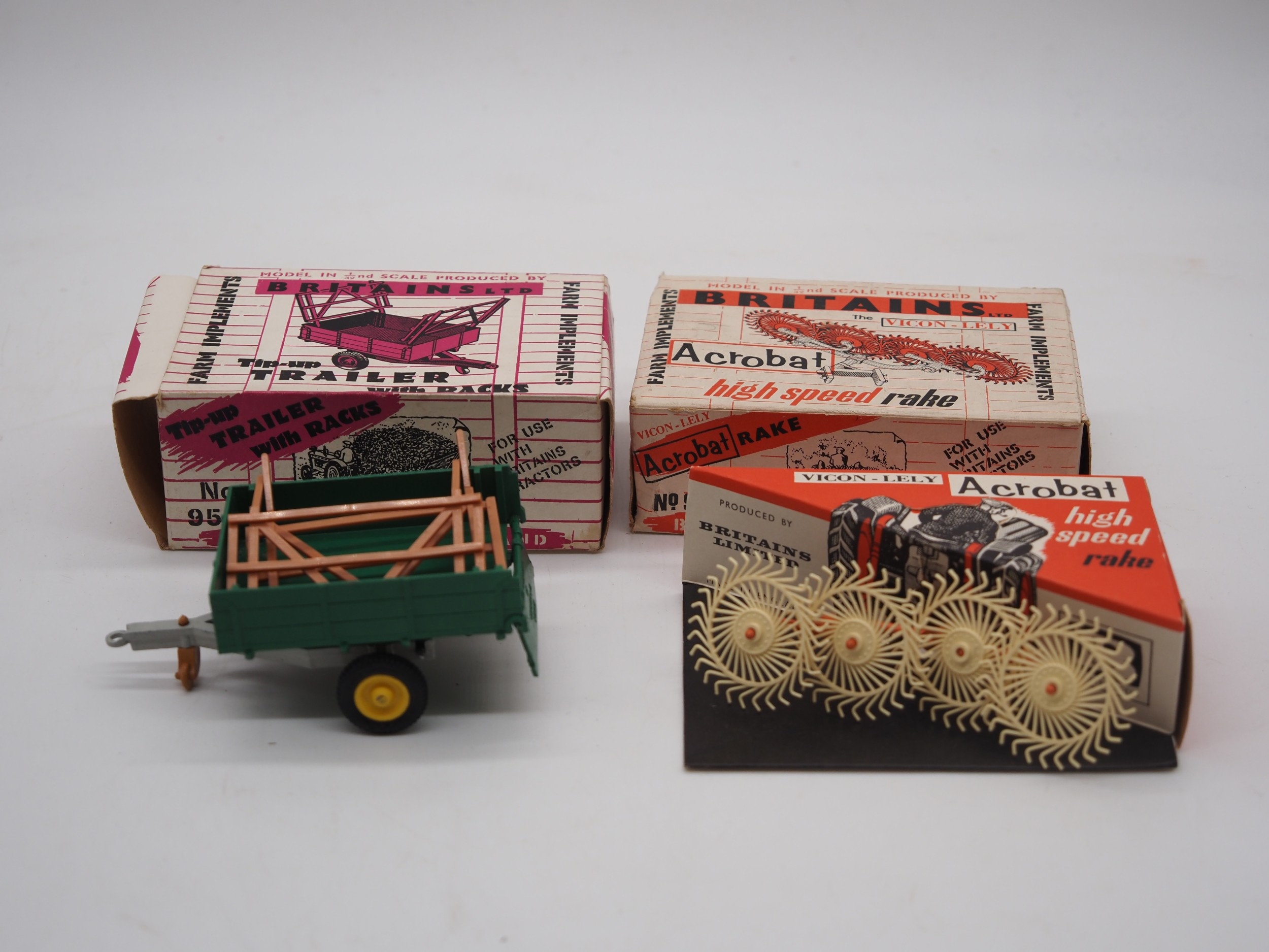 Britains 1:32 boxed model 9550 tip up trailer with racks and 9537 ...