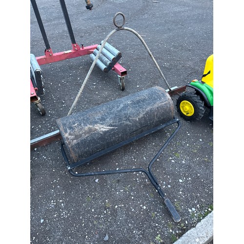 Small garden roller and drag rake