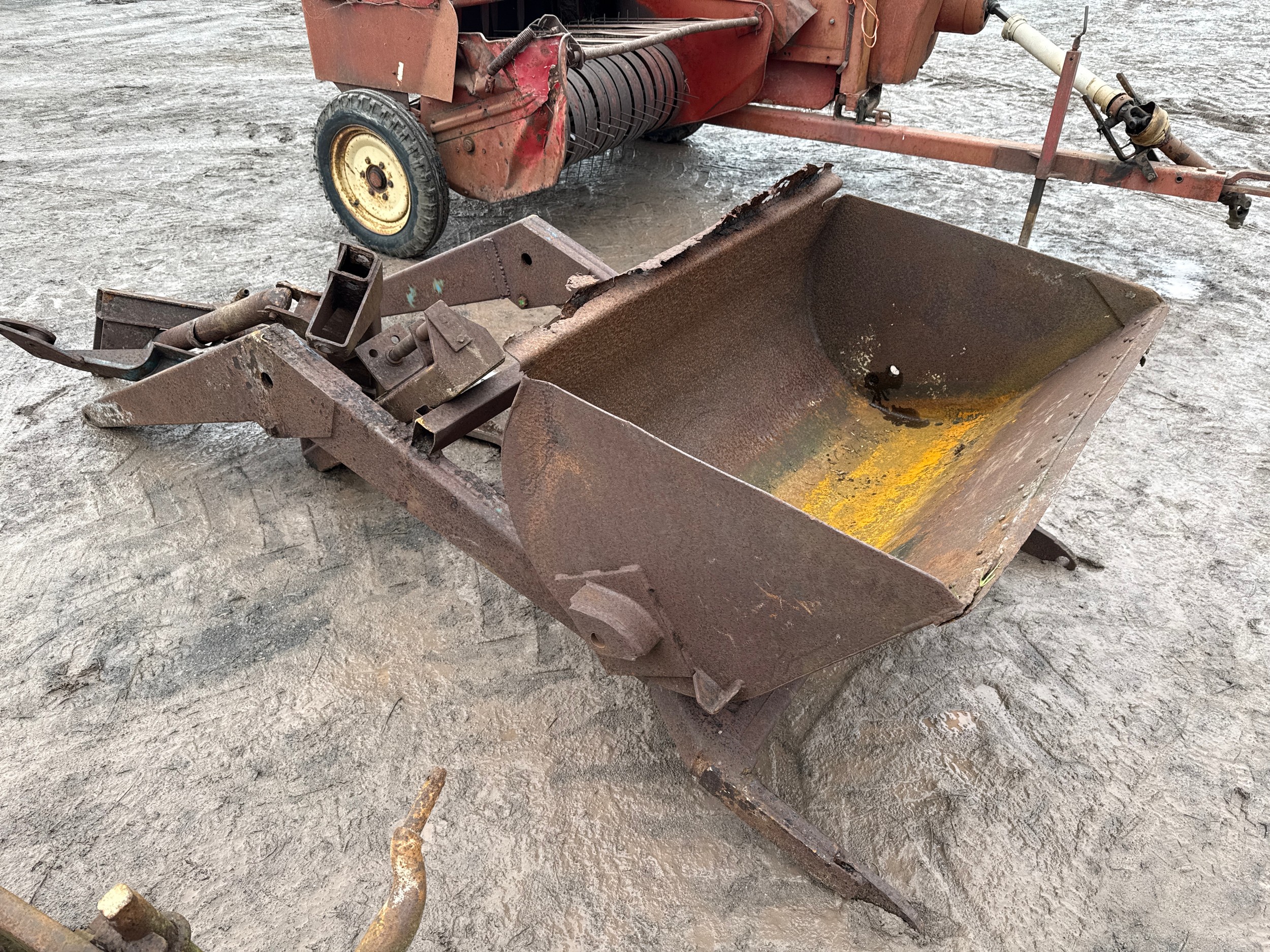 MIL Loader for Ford 5000