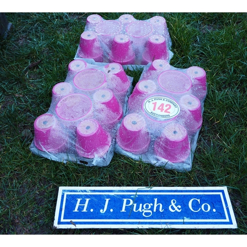 142 - Pink ceramic pots  - 48