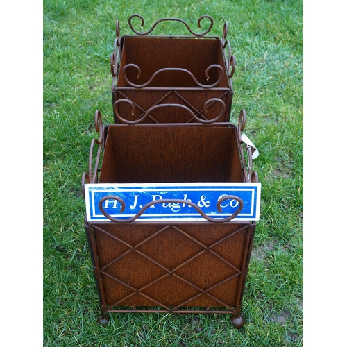 418 - Metal planters - 2