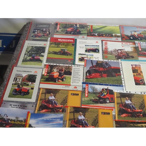 1065 - Massey Ferguson lawn, garden, turf tractors and ride on mower brochures - 51