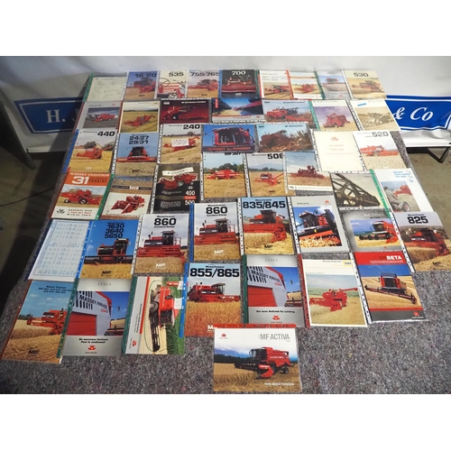 1069 - Massey Ferguson combine brochures - 47
