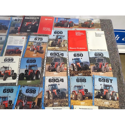 1082 - Massey Ferguson 600 Series tractor brochures and leaflets - 33