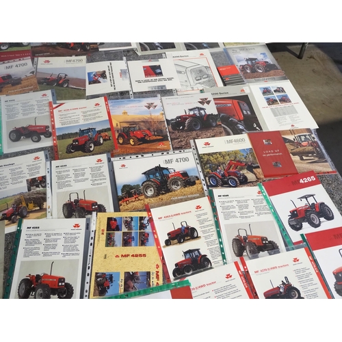 1114 - Massey Ferguson 4000 Series tractor brochures and leaflets - 69