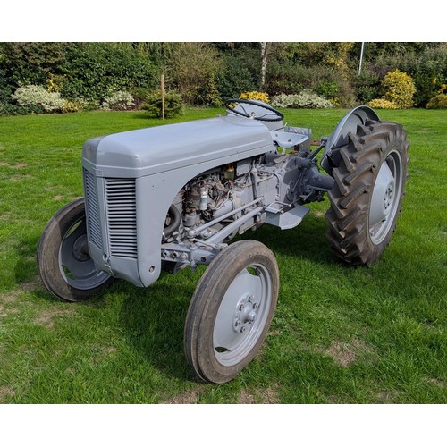 Ferguson TEA20 tractor, 1949. Starts and runs without issue. Engine ...