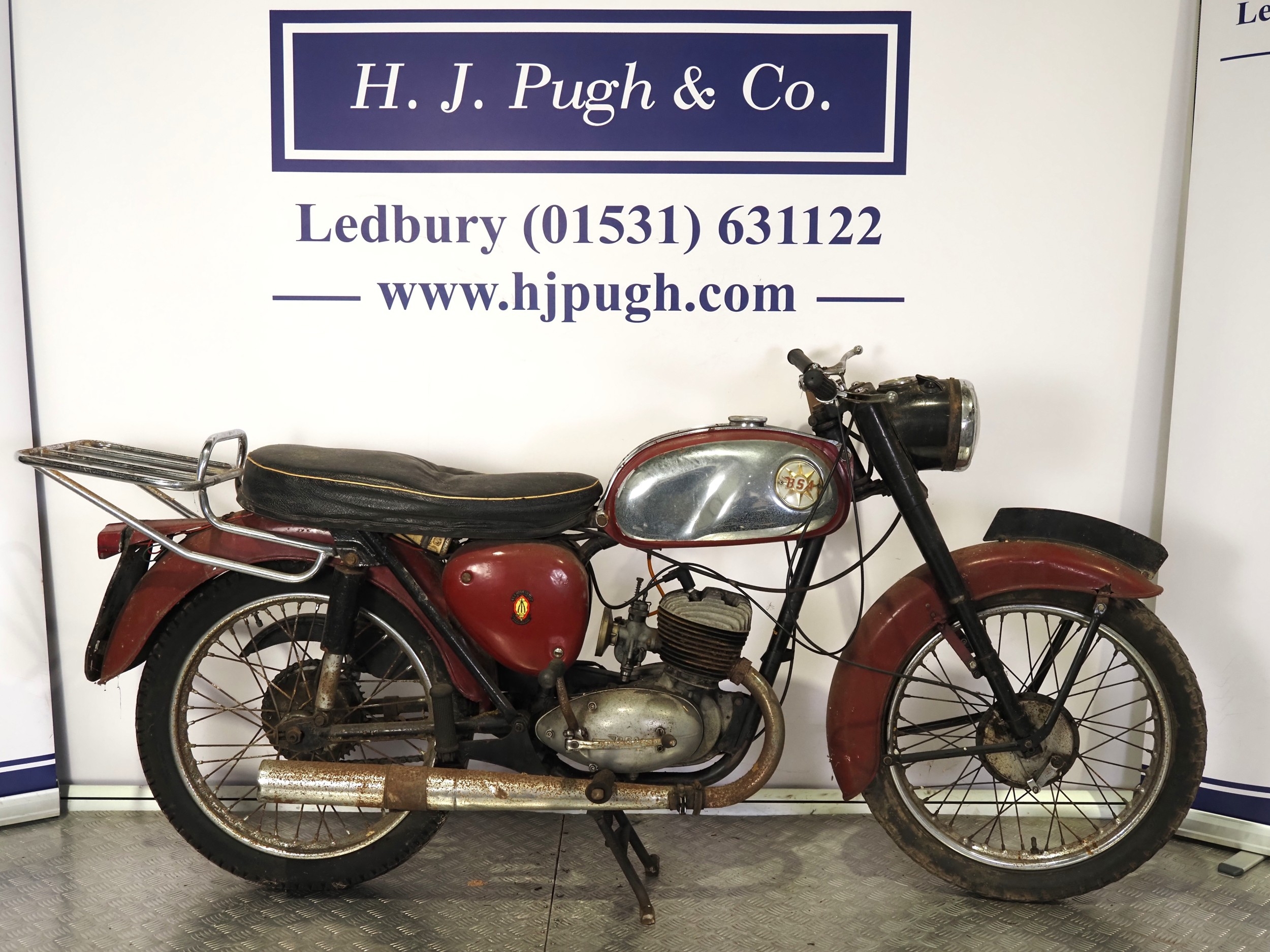 BSA D7 Bantam motorcycle restoration project. 1966. 175cc Frame No. D7 ...
