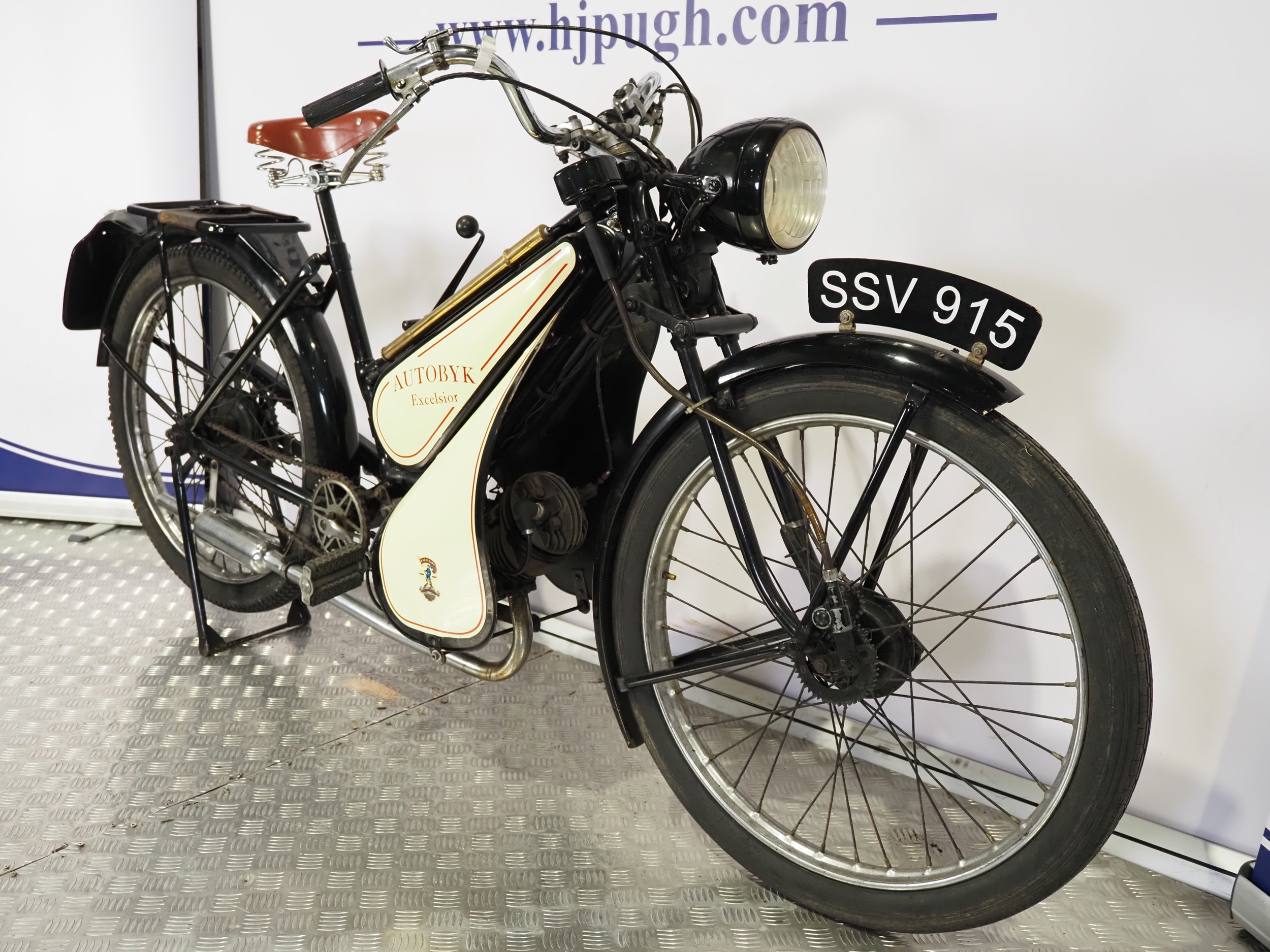 Excelsior Autobyk 2 speed autocycle. 1950. 98cc Frame No. AX2P996 ...