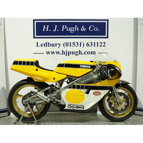 Lot 833       