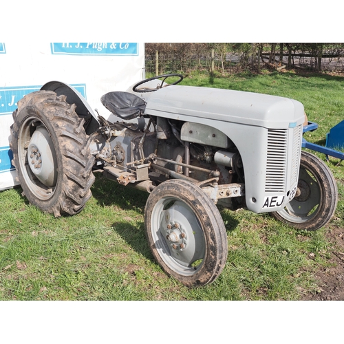 2001 - Ferguson TEA petrol/TVO tractor with pulley. Runs and drives. Reg. AEJ 439. V5 and old buff logbook ... 