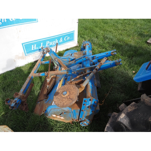 2027 - Mitsubishi MT2201 compact tractor with sun roof. Key in office