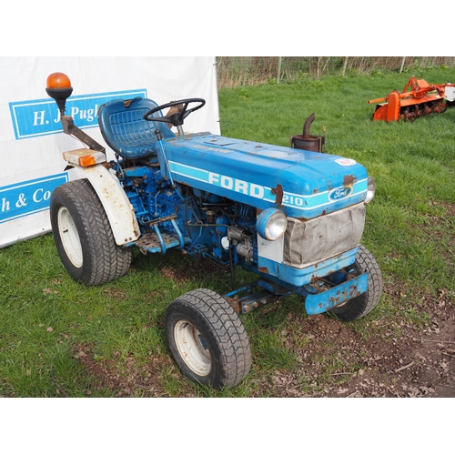 2037 - Ford 1210 compact tractor. Cracked cylinder head. Reg. D819 FDD. Key in office