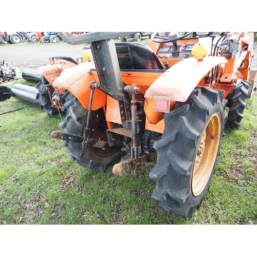 2052 - Hinimoto E2004 4WD compact tractor with roll bar and Bulldog loader. Key in office