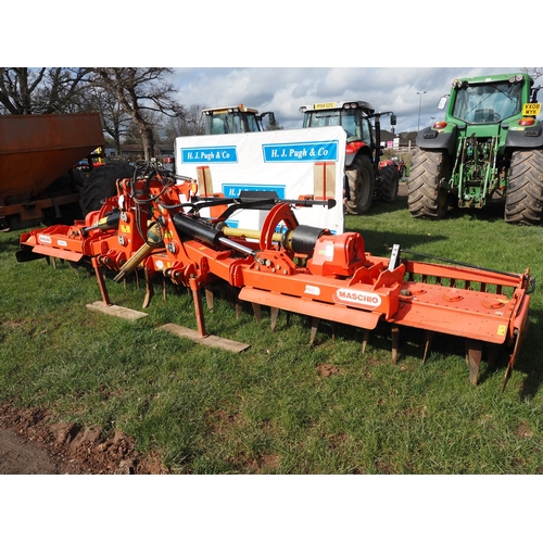 Lot 2099      