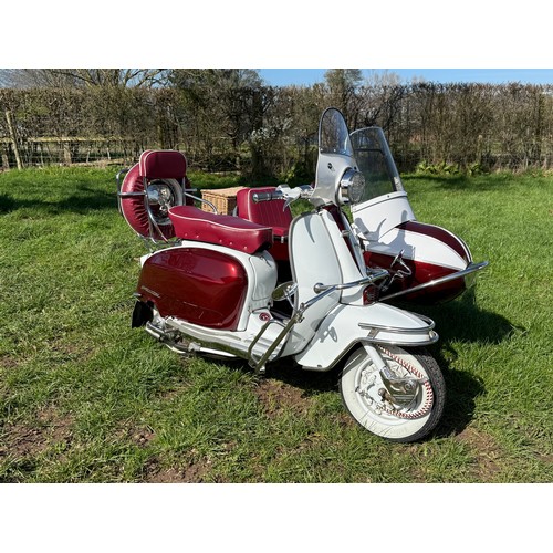 Lot 851       