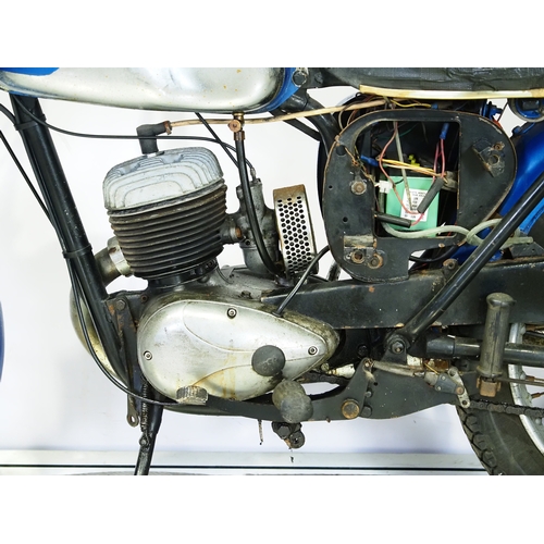 BSA D14/4 Bantam motorcycle project. 175cc Engine No. DC00319 Engine ...