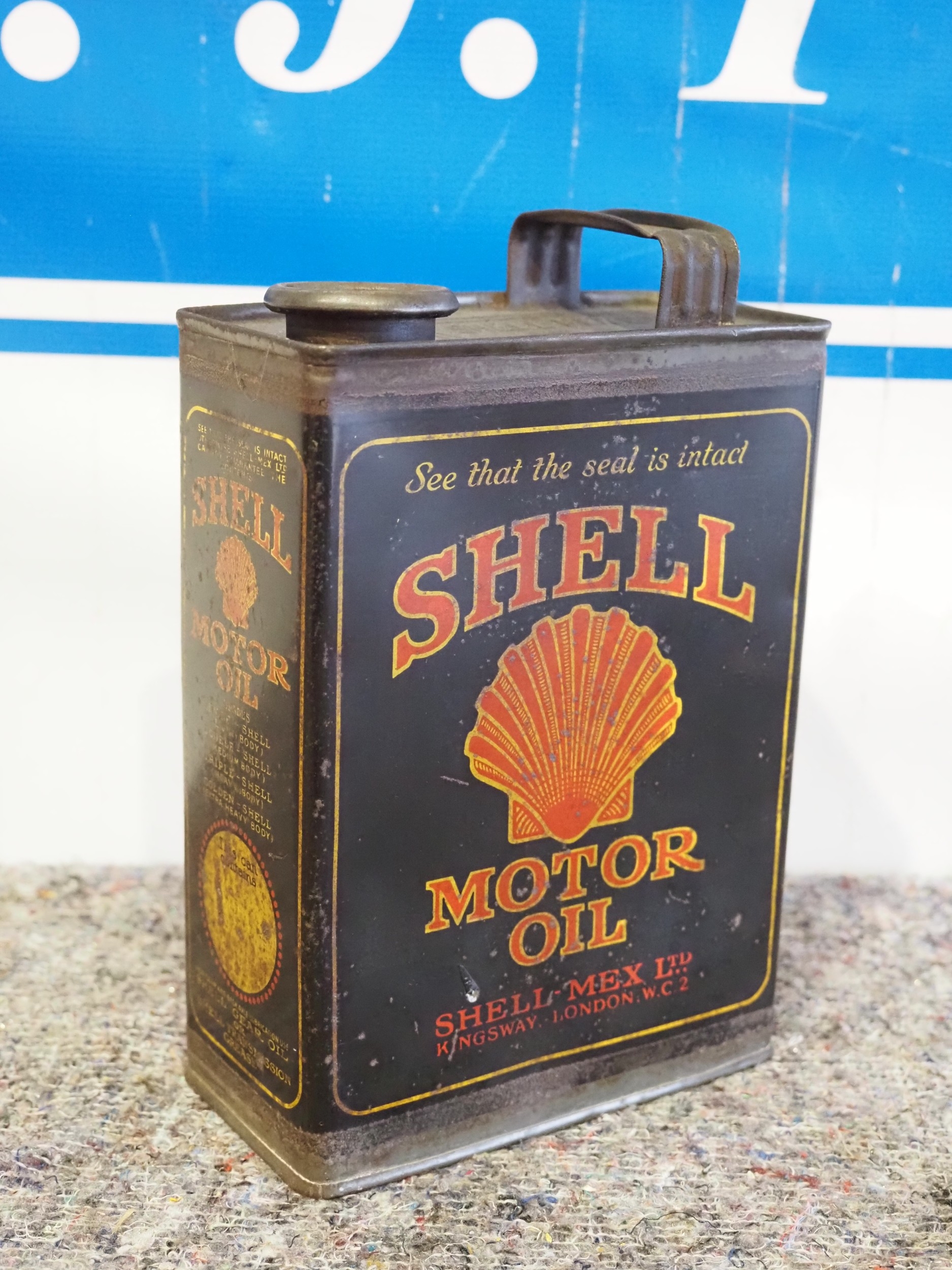 Early Shell Motor Oil can