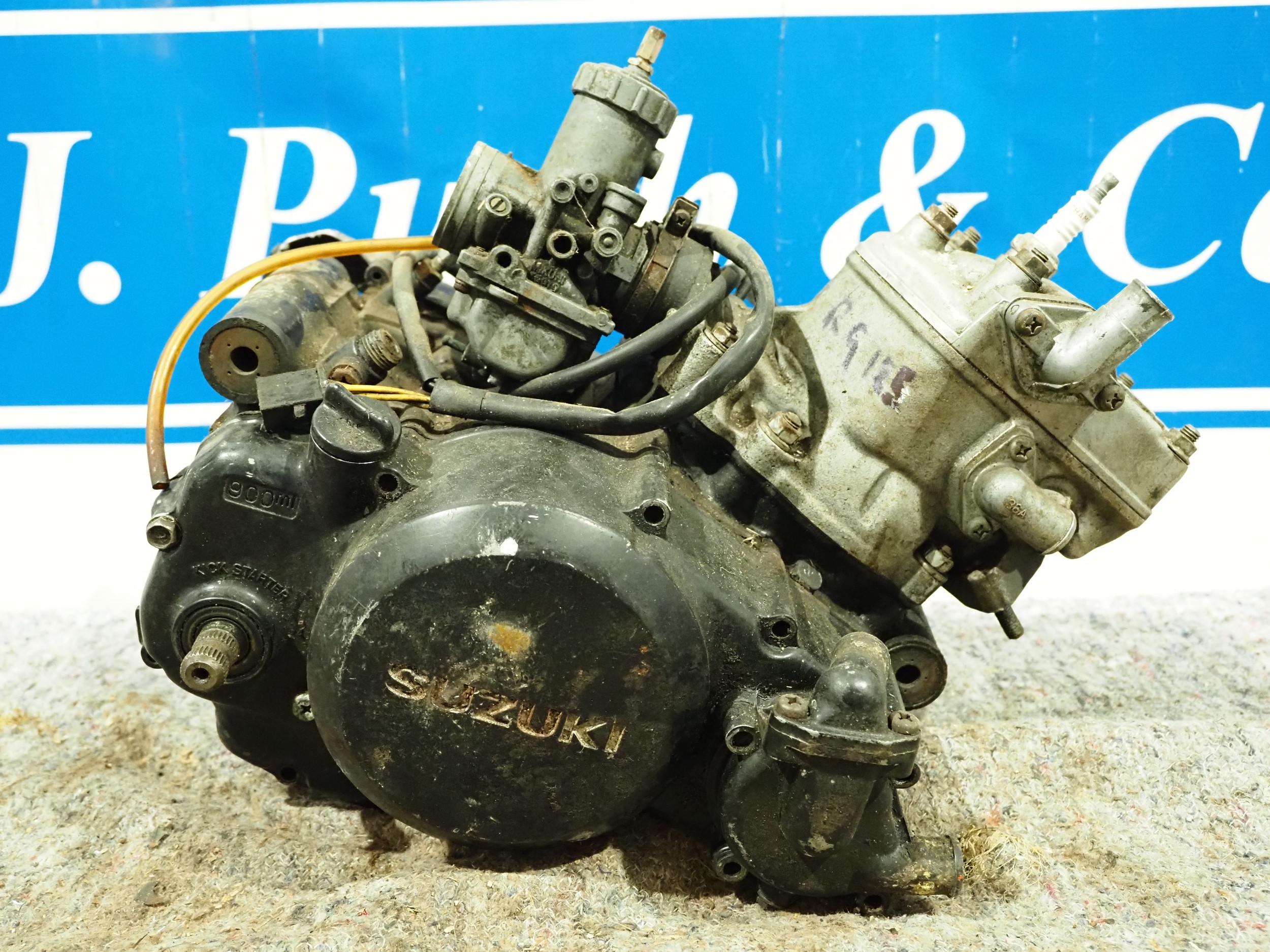 Suzuki RG125 engine parts. Engine No. F112 - 101224