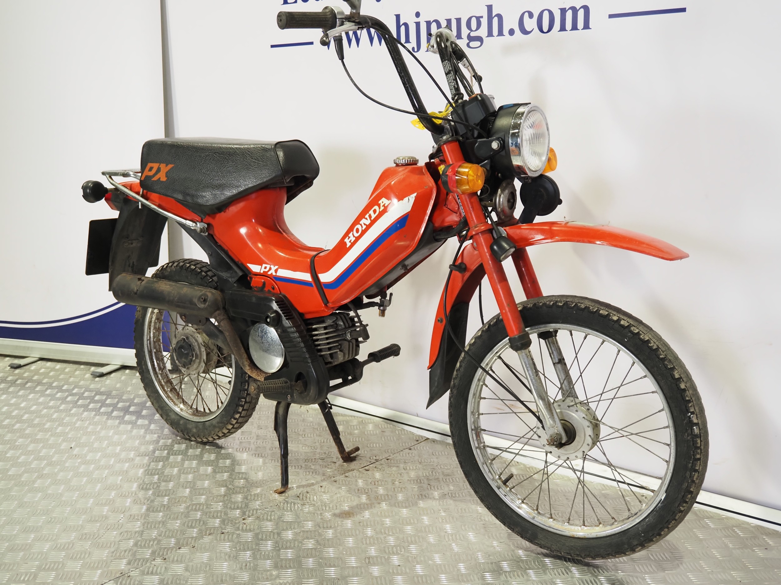 Honda PX50 scooter. 50cc Frame No. K1067169 Engine turns over with ...