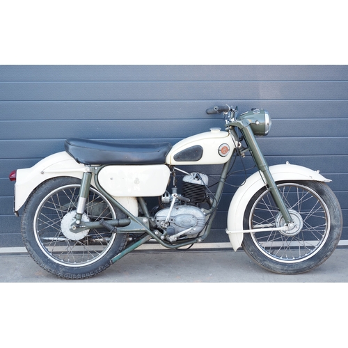 Lot 824       