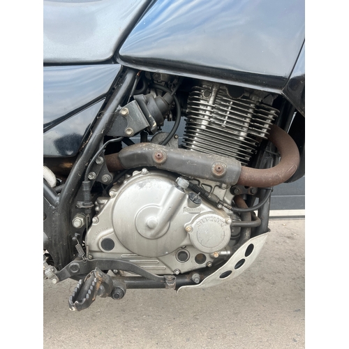 Suzuki DR650 motorcycle. 1996 Frame No. SP43A-110321 Engine turns over ...