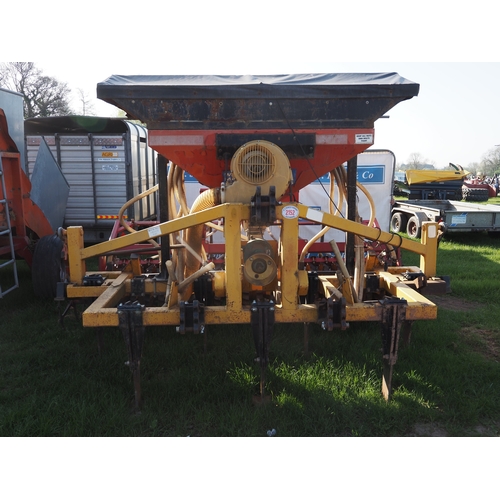 McConnel shakerator 7 leg Accord air drill and Weaving overseeder