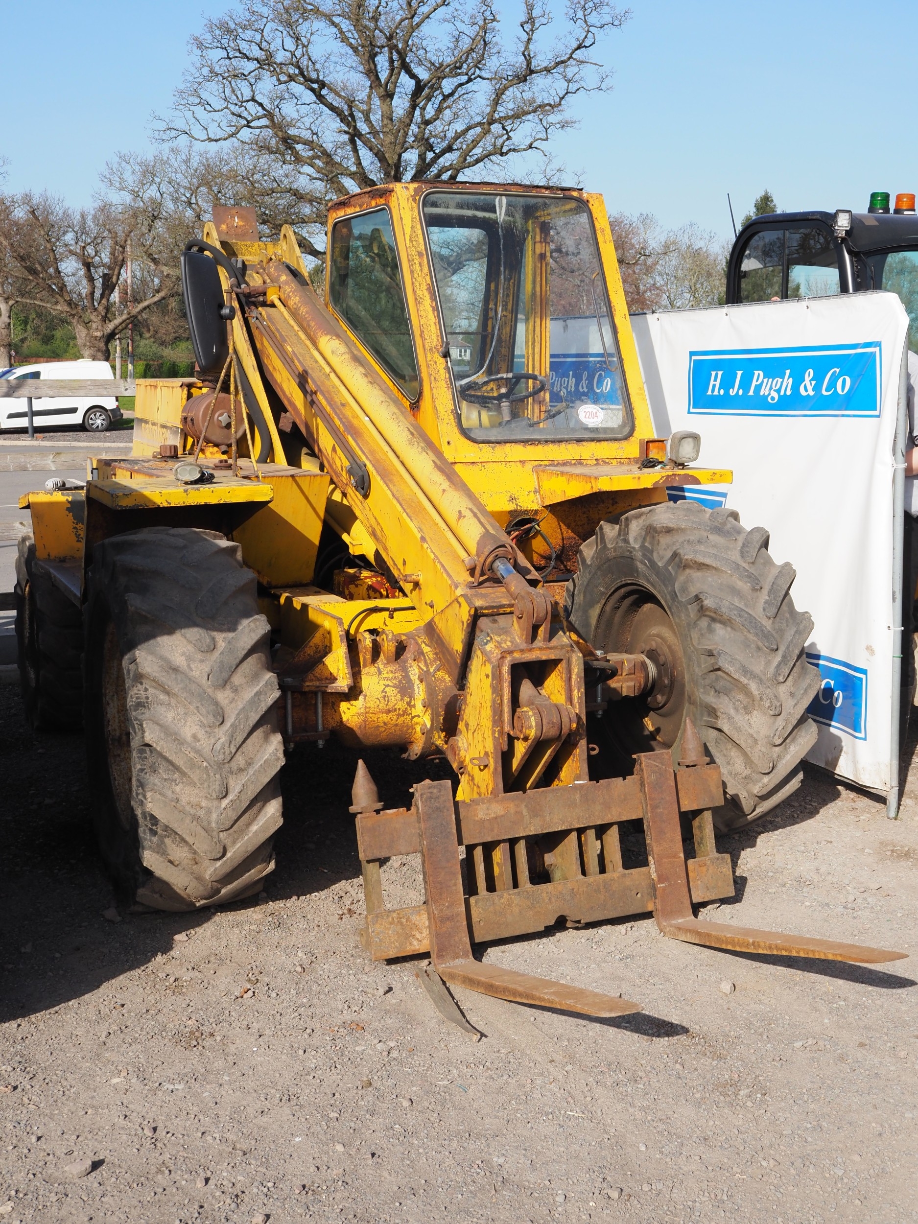 Matbro telehandler. Runs and drives. Key in office