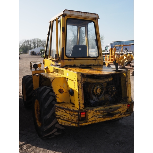 Kramer Allrad 412 loader. Runs but doesn't drive. Key in office