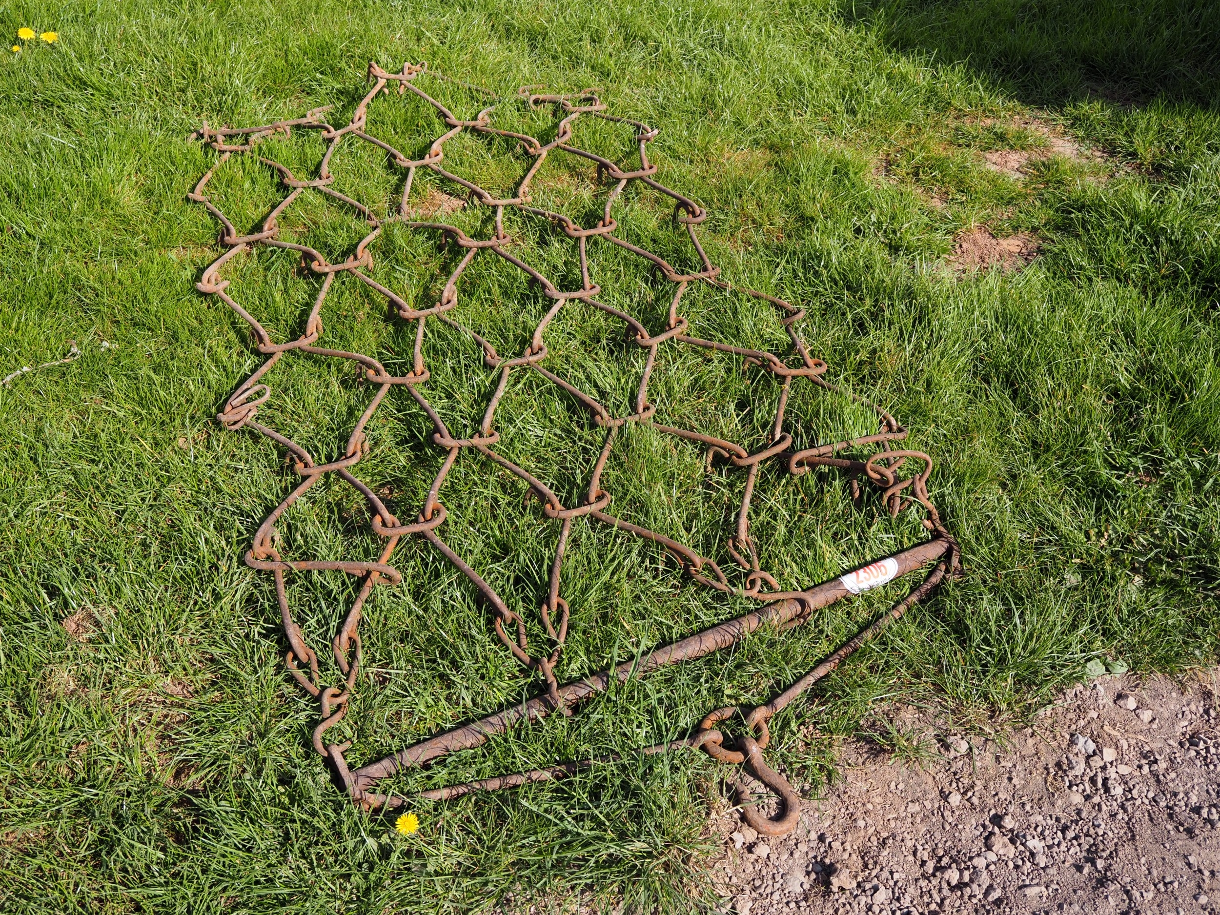 Small chain harrows