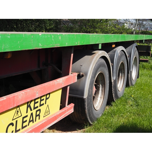 3004 - M & G Tri axle trailer 45ft.  MOT 30/11/26 and plating certificate in office