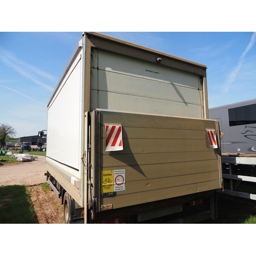 3005 - DAF LF Euro 6 cargo lorry. Showing 281,766 miles. Runs and drives. Reg. FJ16 VZA. V5, paperwork and ... 