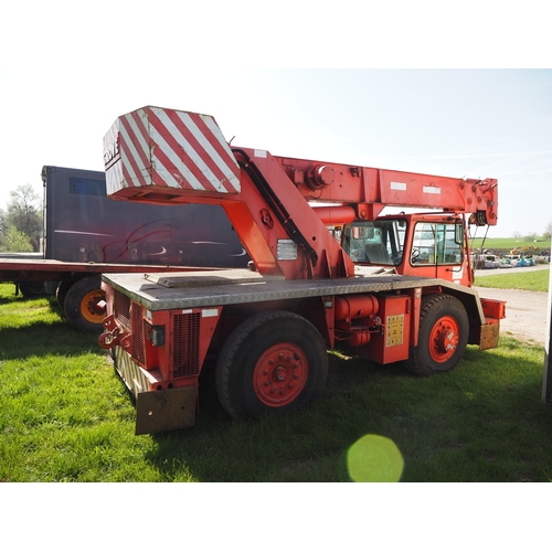 3009 - Grove Coles Crane tug, 8 ton. Runs and drives