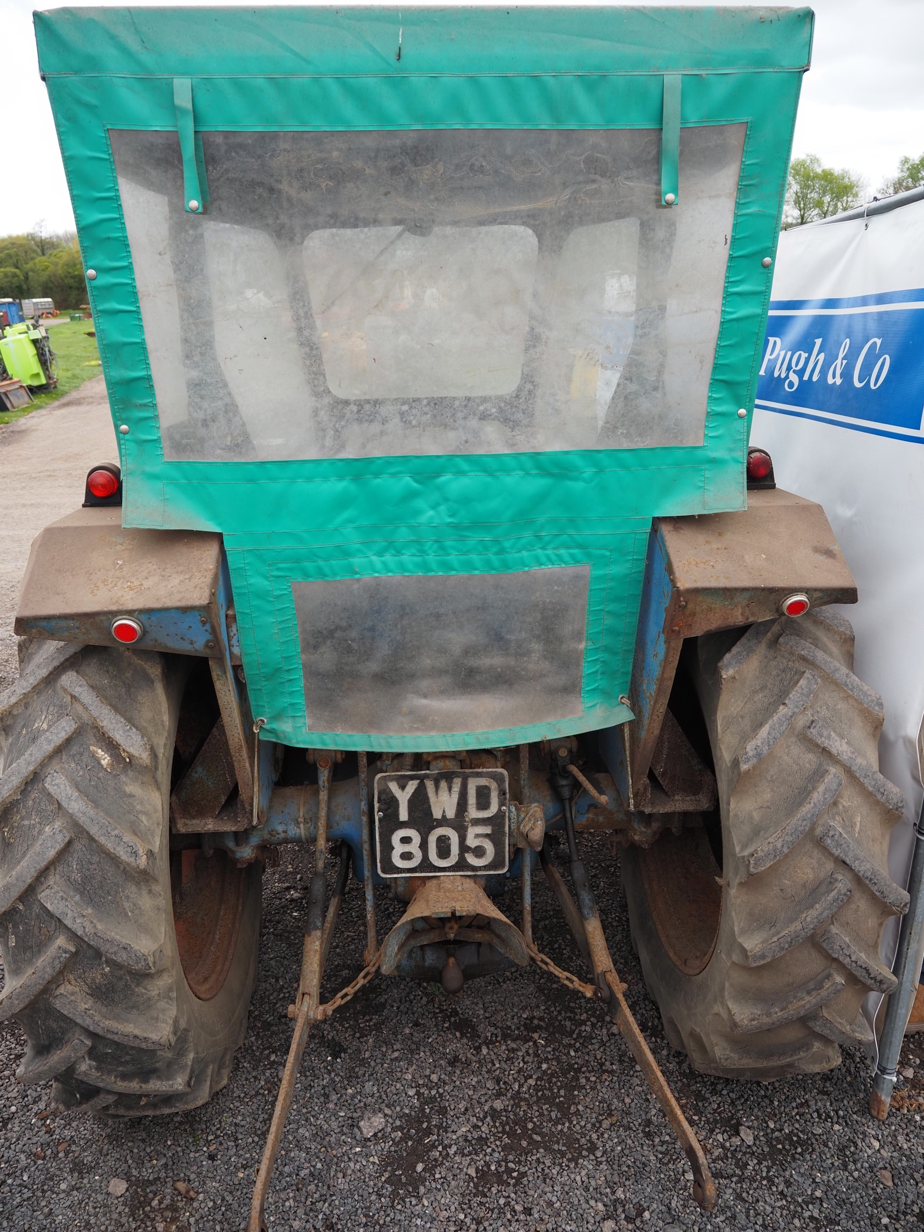 Fordson Dexta tractor. Runs and drives. Fitted with Lambourne cab, pick ...