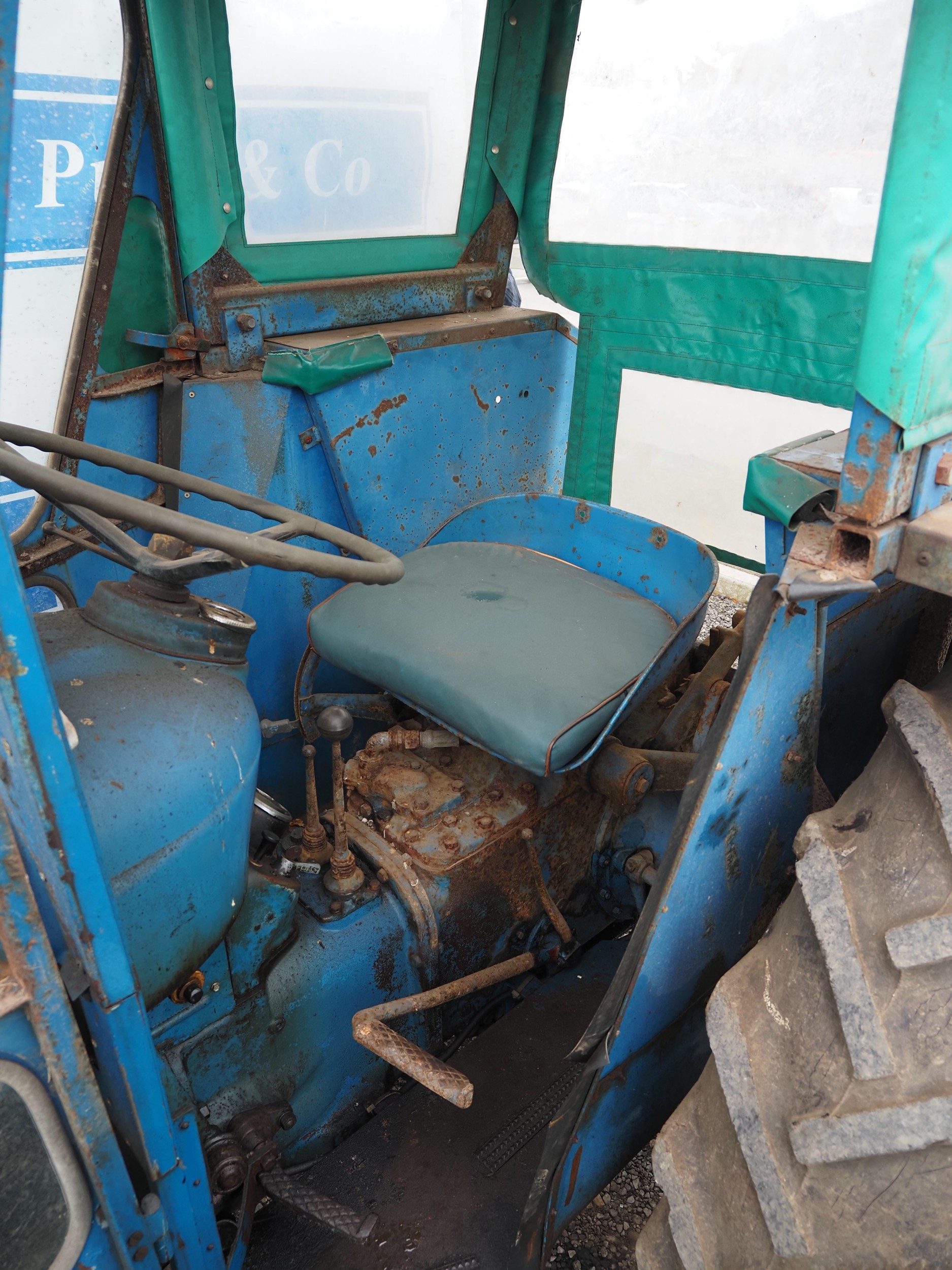 Fordson Dexta tractor. Runs and drives. Fitted with Lambourne cab, pick ...