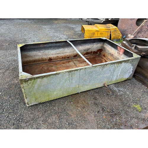 Galvanized riveted tank. 7ftx4ft