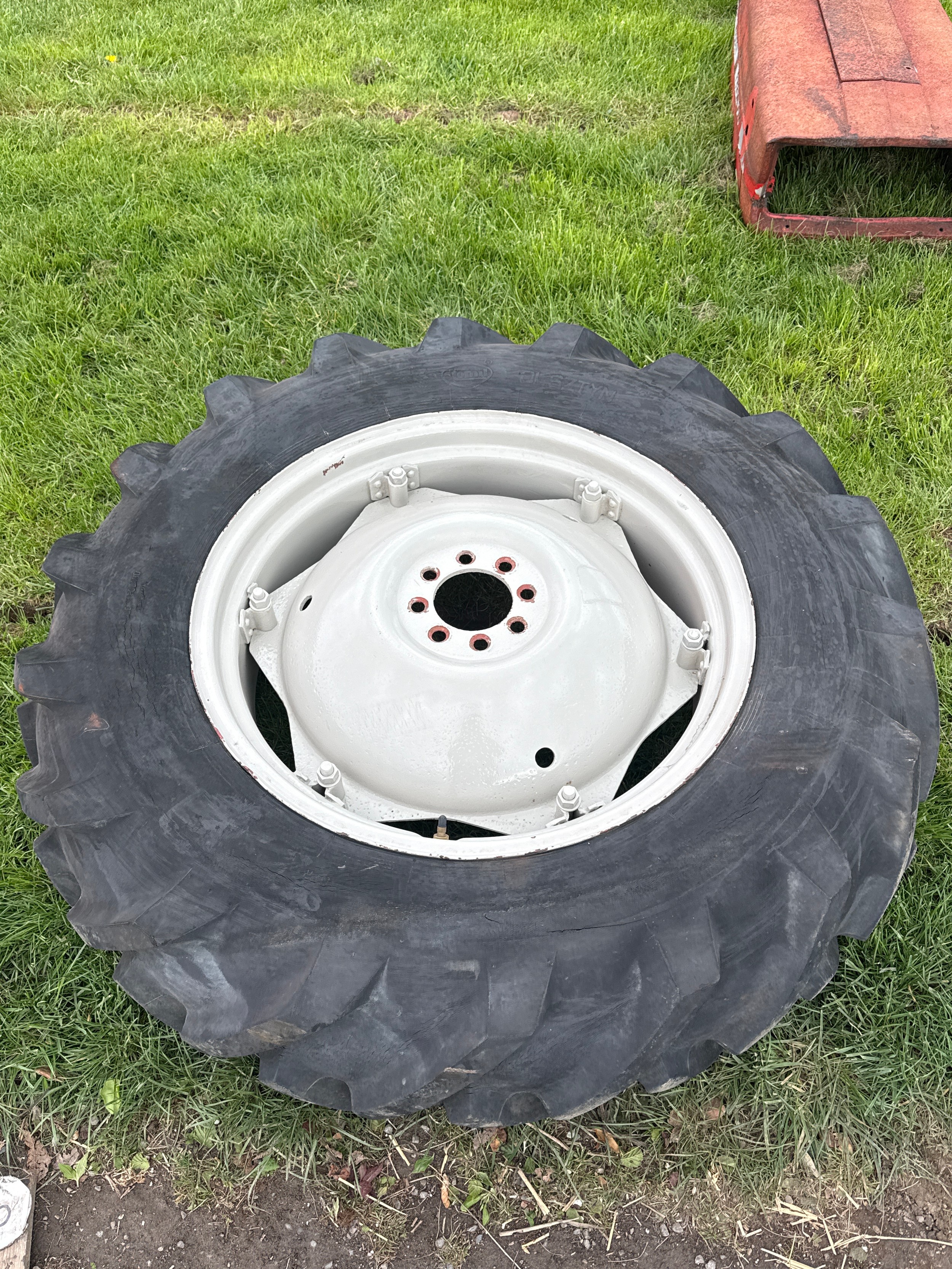 Fordson Dexta wheel and tyre