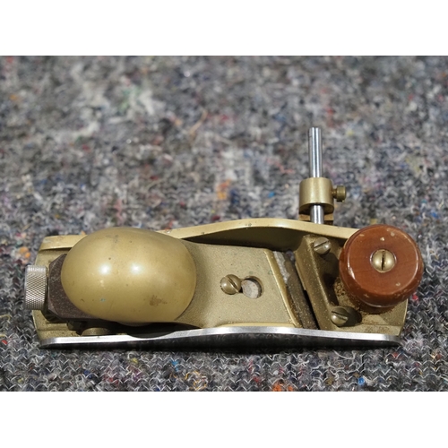 Lot 235       
