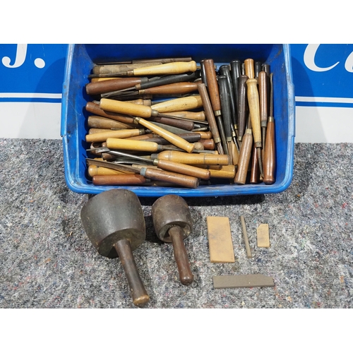 241 - Carving chisels, gouges, mallets and slip stones