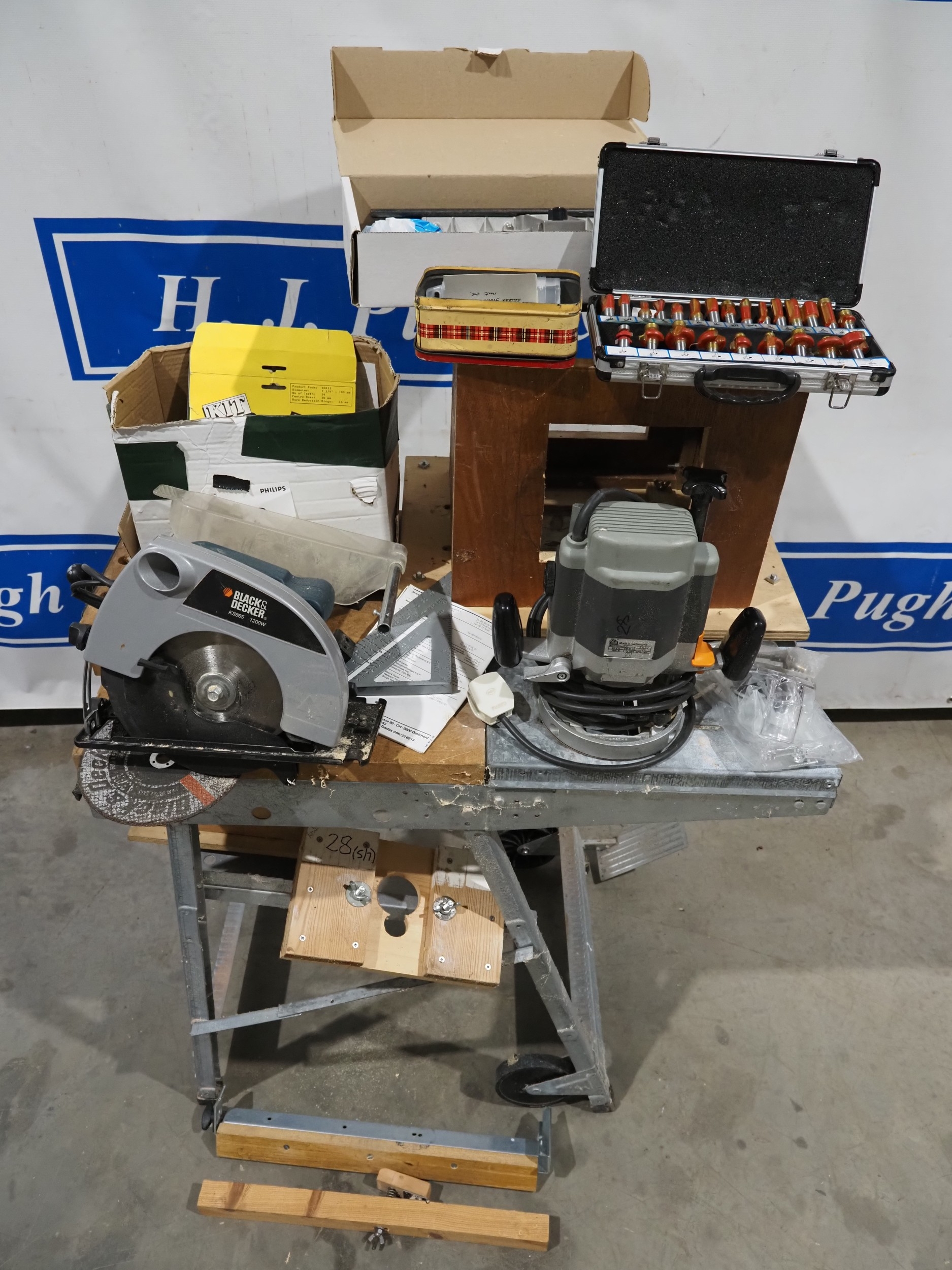 Elu industrial electronic router with new fence kit and dust collection ...