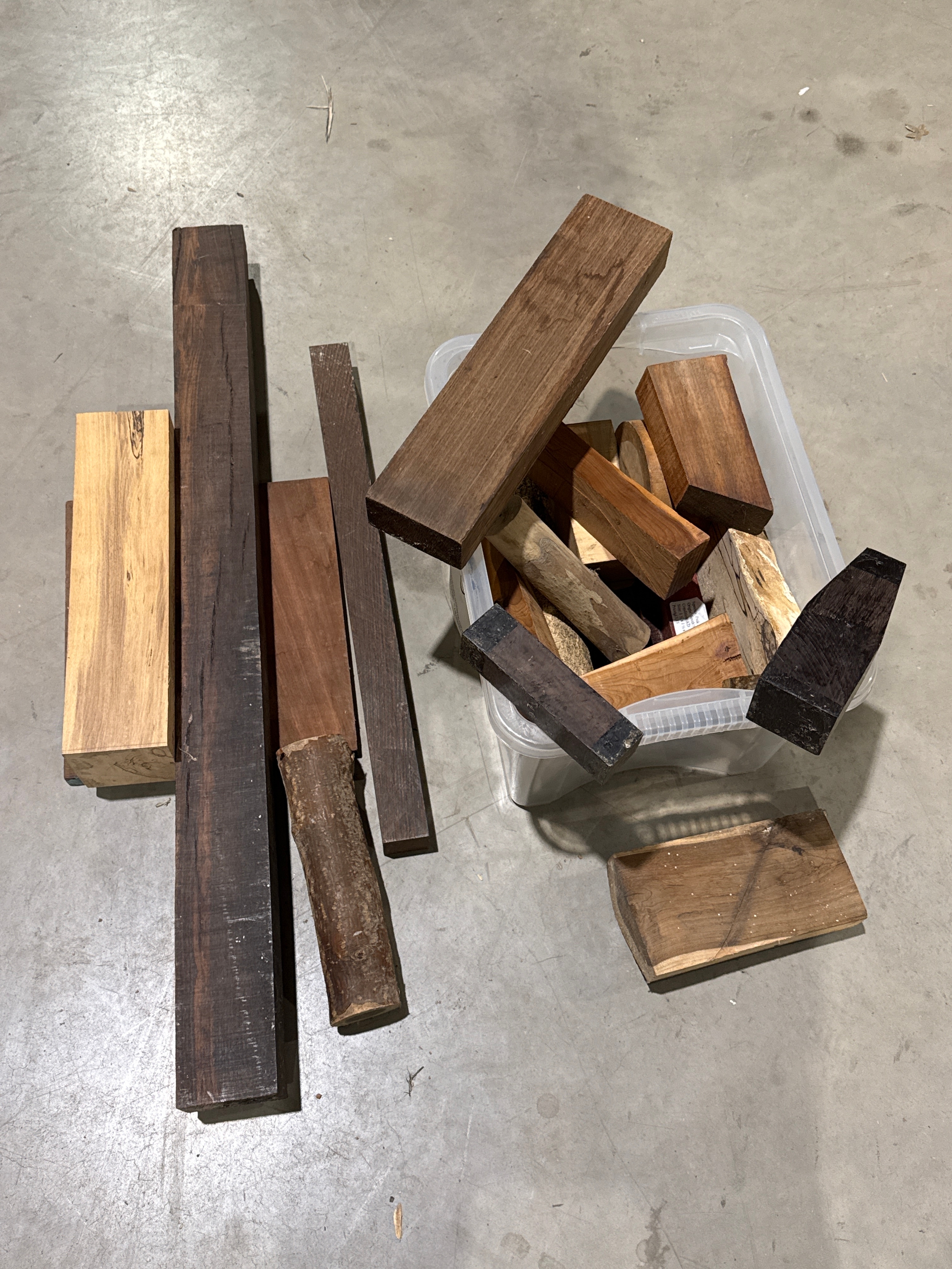 Various old exotic turning rounds and hardwood offcuts to include ...