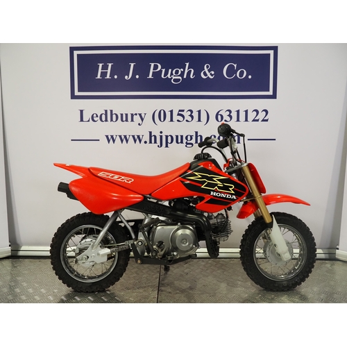 23 - Honda XR50R childs motocross bike. 2000. 50cc
Frame No. JH2AE0303YK006481
Engine No. AE03E-5006765
E... 