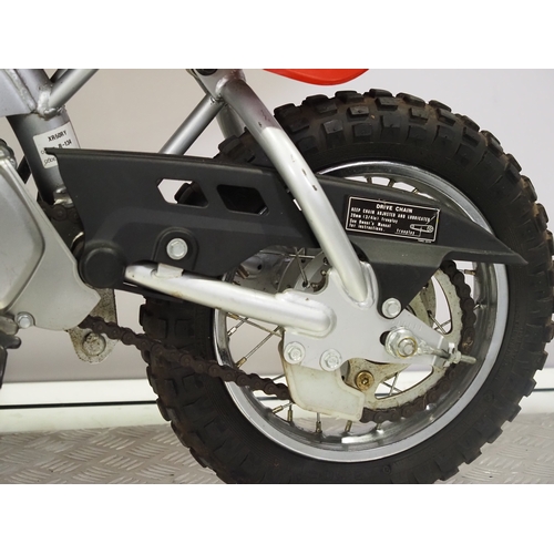 23 - Honda XR50R childs motocross bike. 2000. 50cc
Frame No. JH2AE0303YK006481
Engine No. AE03E-5006765
E... 